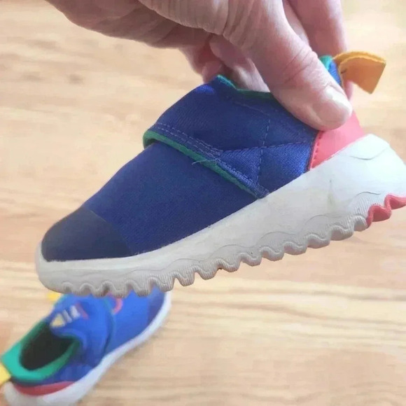 EUC Adidas x Disney Mickey Baby Shoes, Size 6 - Picture 5 of 12